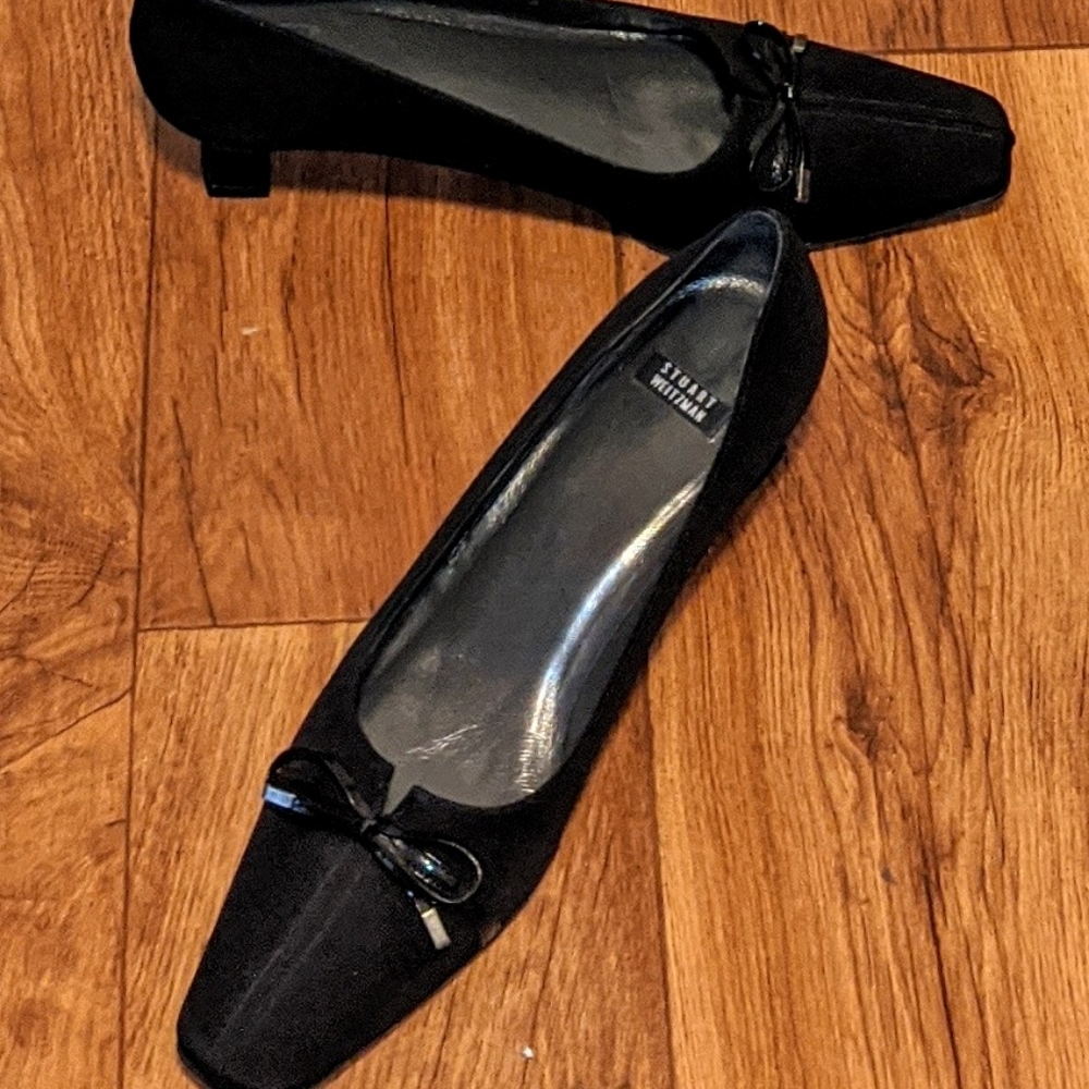 Stuart Weitzman Kitten Heel Shoes - Picture 2 of 4
